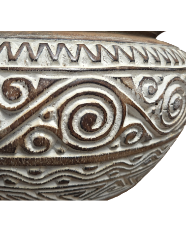 JARRÓN DE TECA TALLADA